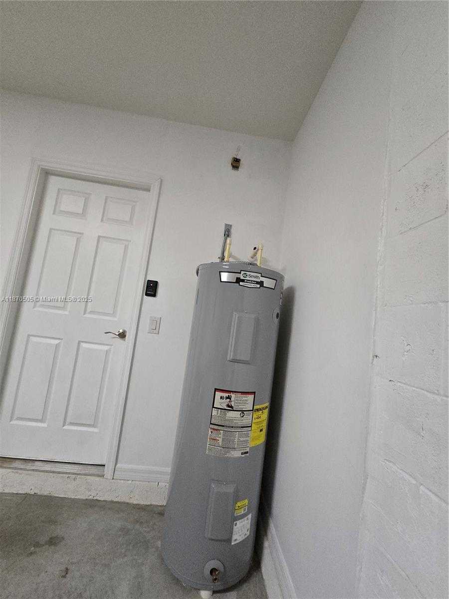 Small Image of 10884 MARBLE BROOK BVLD, Lehigh Acres Number 19