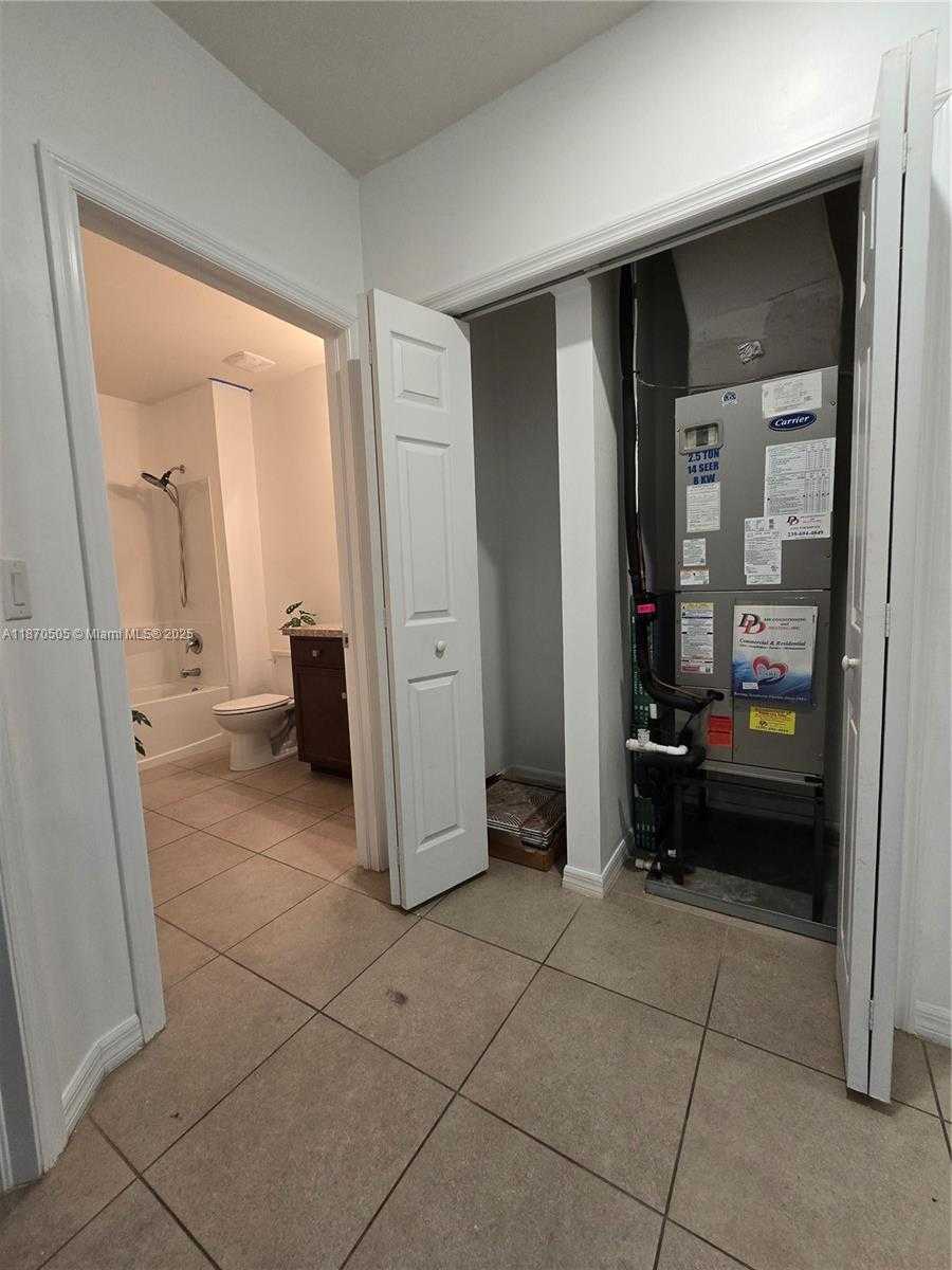 Small Image of 10884 MARBLE BROOK BVLD, Lehigh Acres Number 23