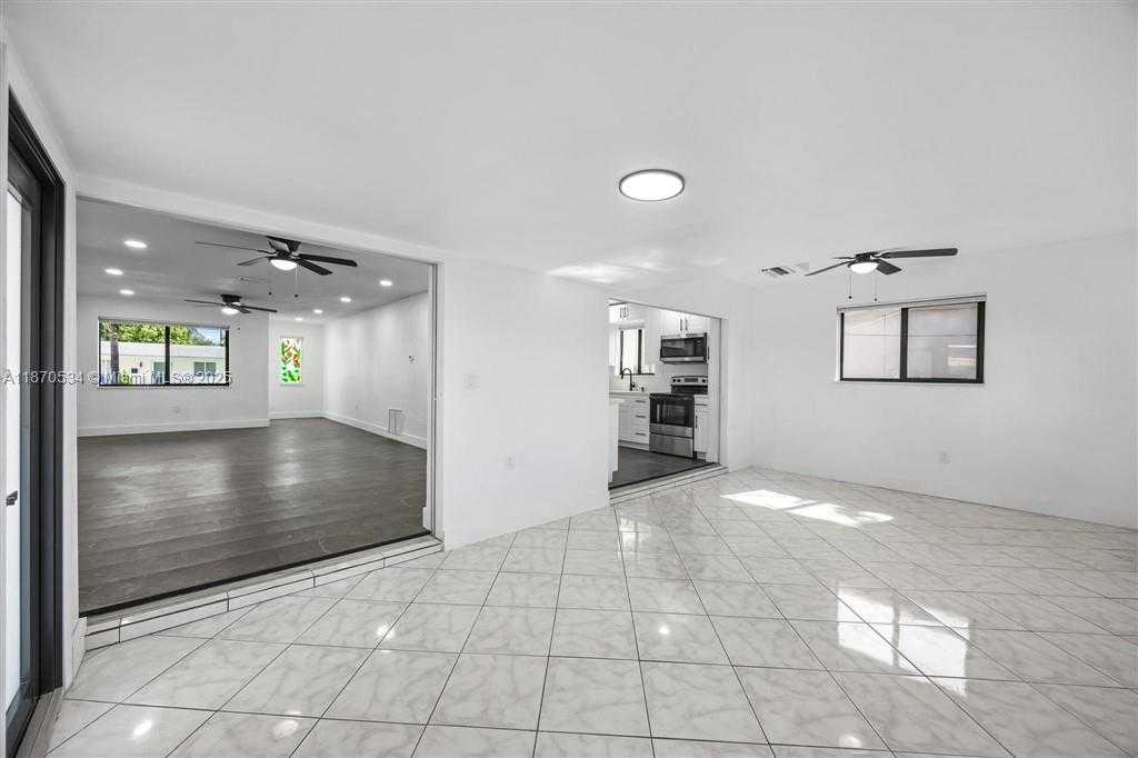 Small Image of 6712 ARBOR DR, Miramar Number 13