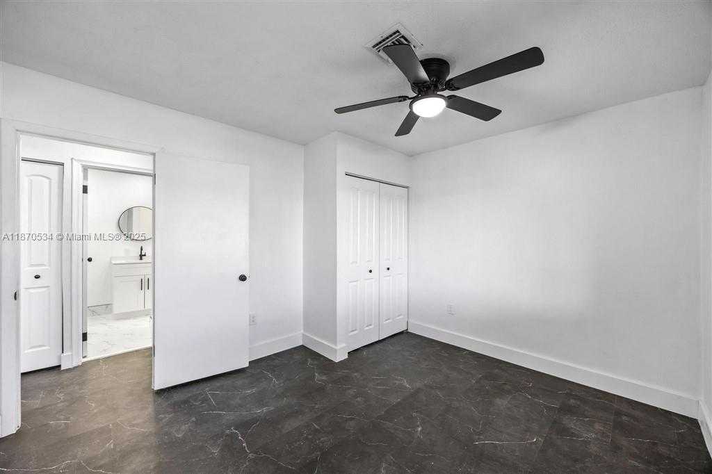 Small Image of 6712 ARBOR DR, Miramar Number 21