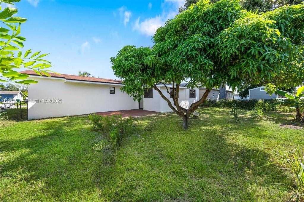Small Image of 6712 ARBOR DR, Miramar Number 27