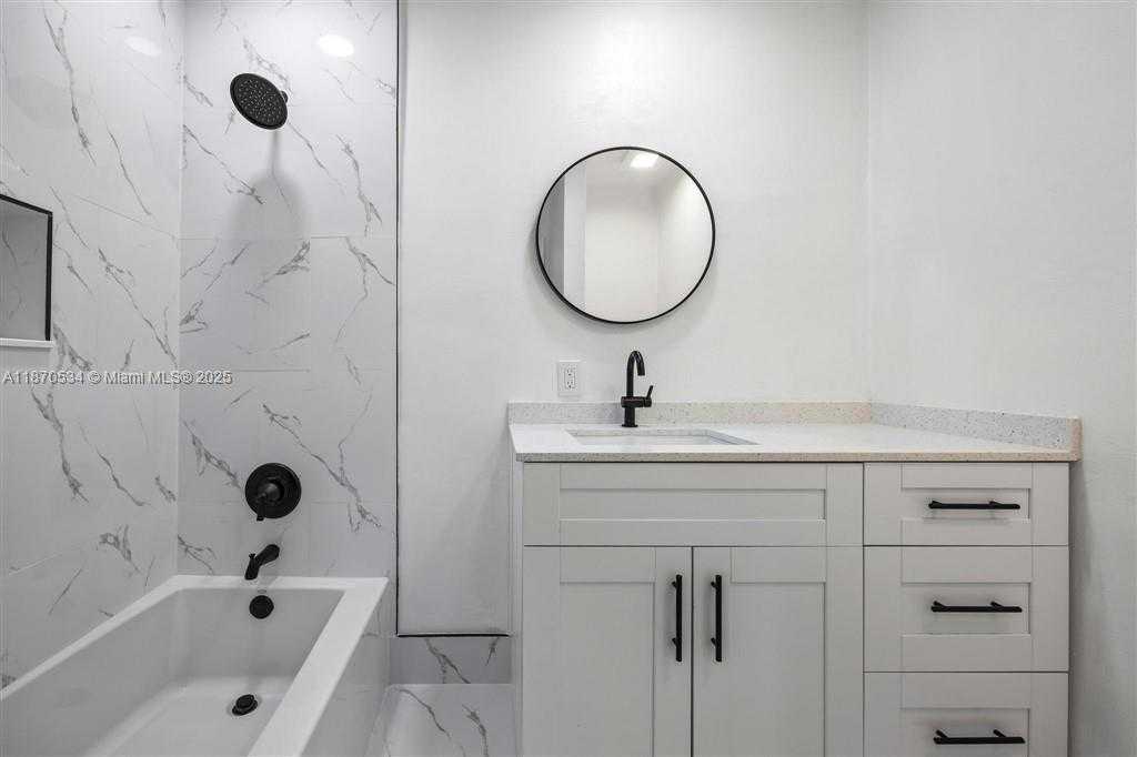 Small Image of 6712 ARBOR DR, Miramar Number 31
