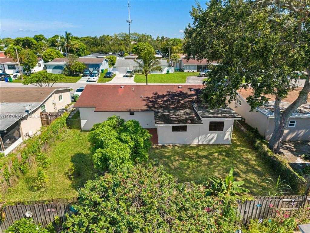 Small Image of 6712 ARBOR DR, Miramar Number 40
