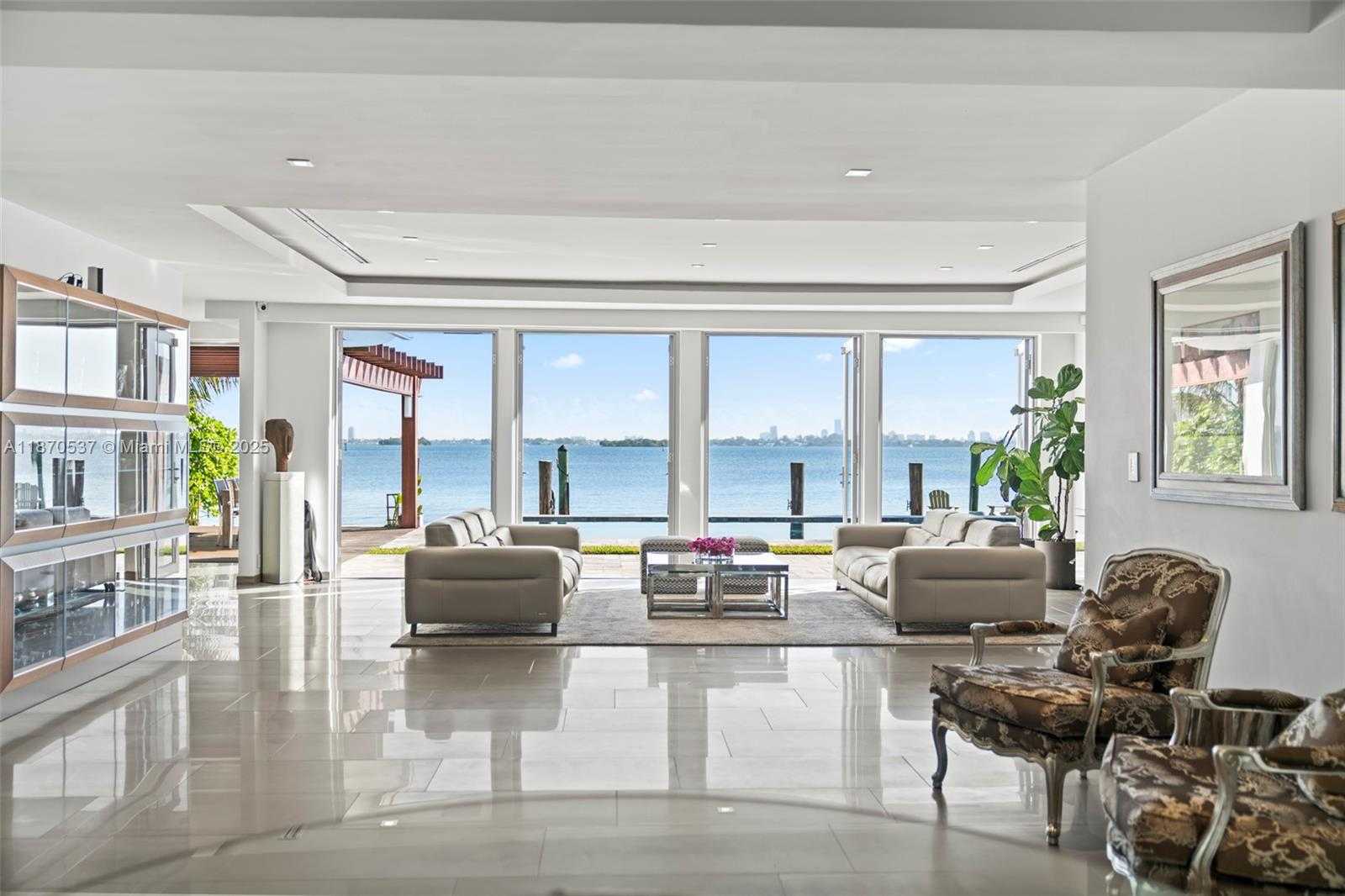 Small Image of 9301 NORTH BAYSHORE DR, Miami Shores Number 15