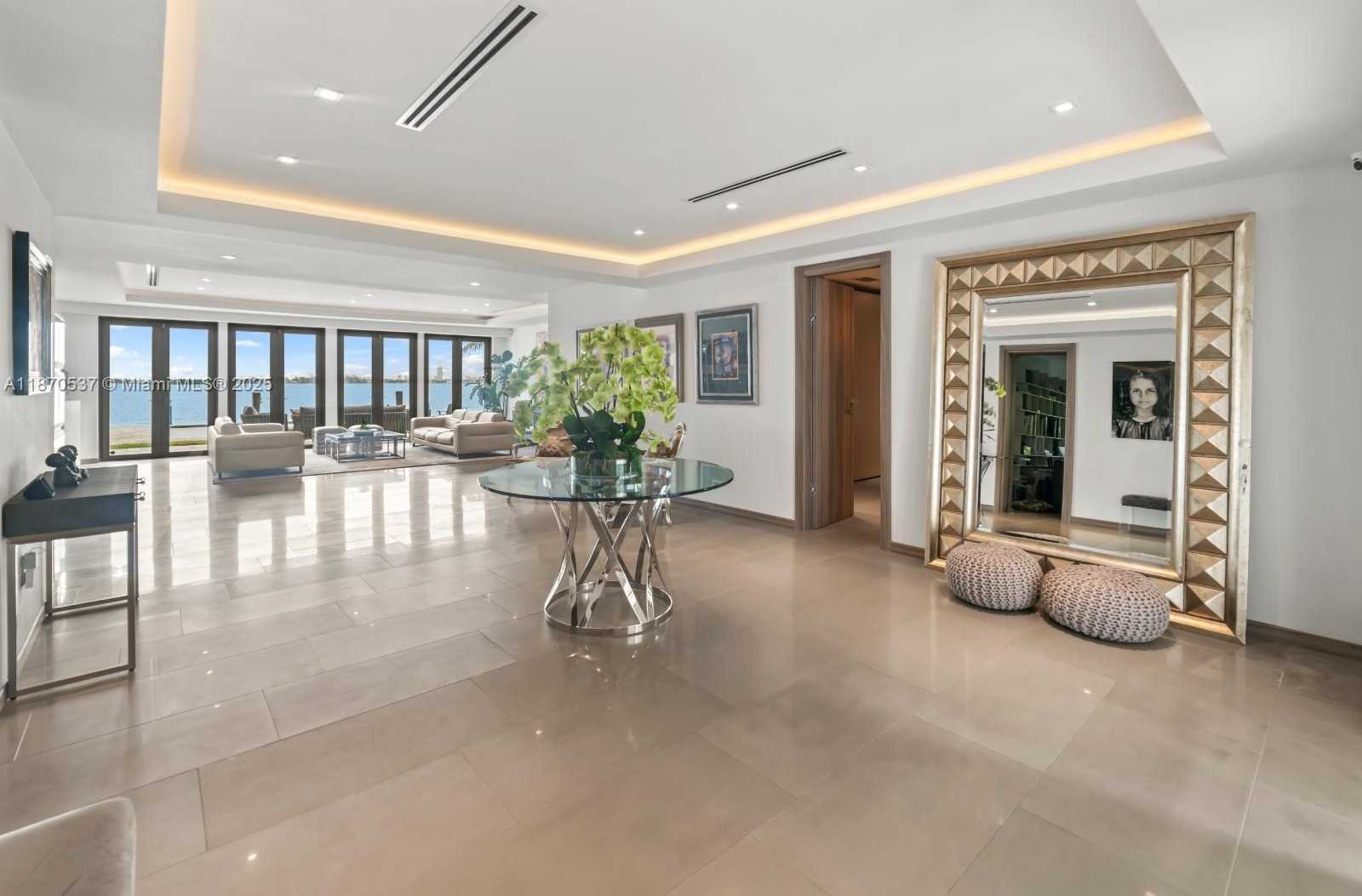 Small Image of 9301 NORTH BAYSHORE DR, Miami Shores Number 19