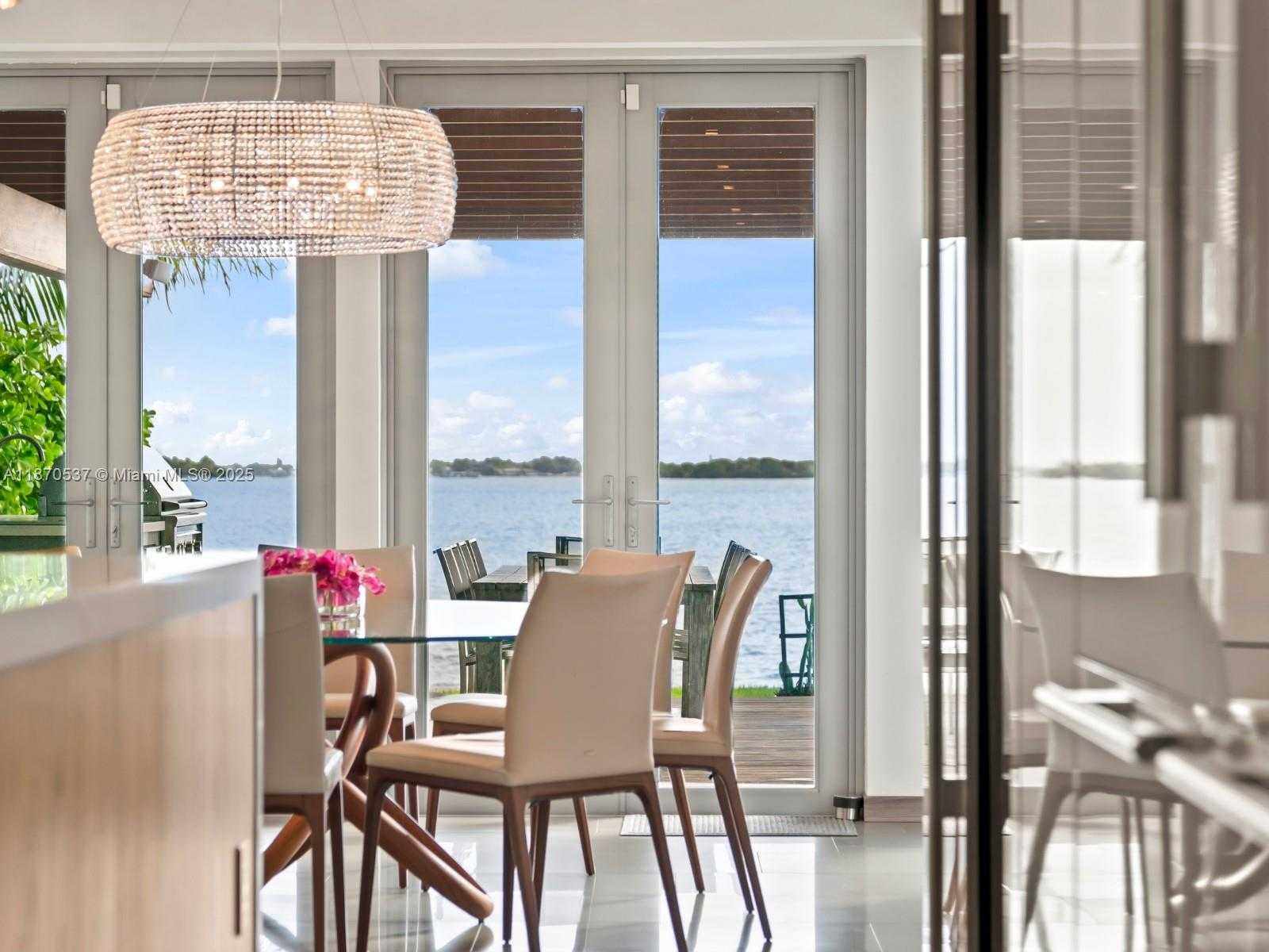 Small Image of 9301 NORTH BAYSHORE DR, Miami Shores Number 23