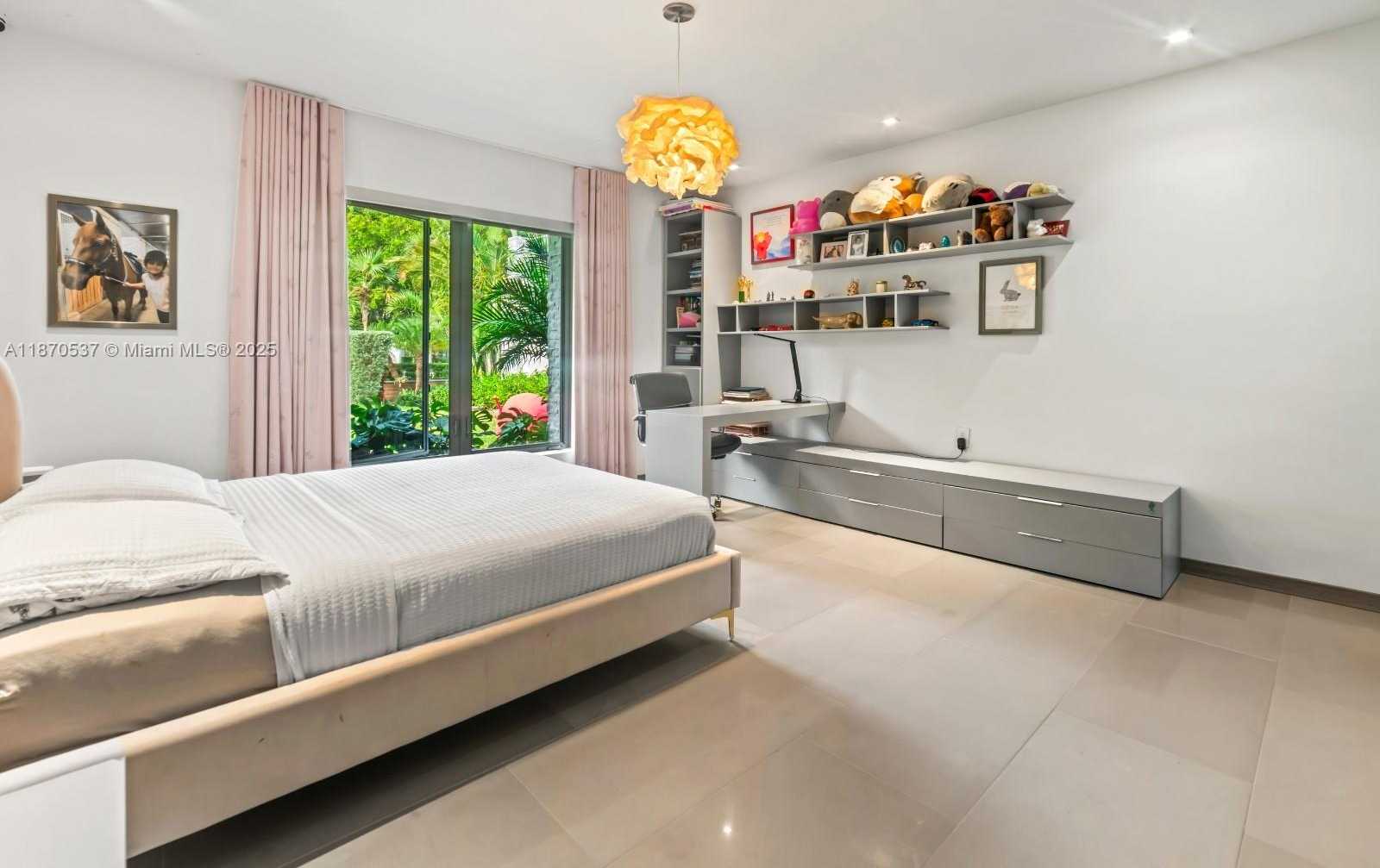 Small Image of 9301 NORTH BAYSHORE DR, Miami Shores Number 40