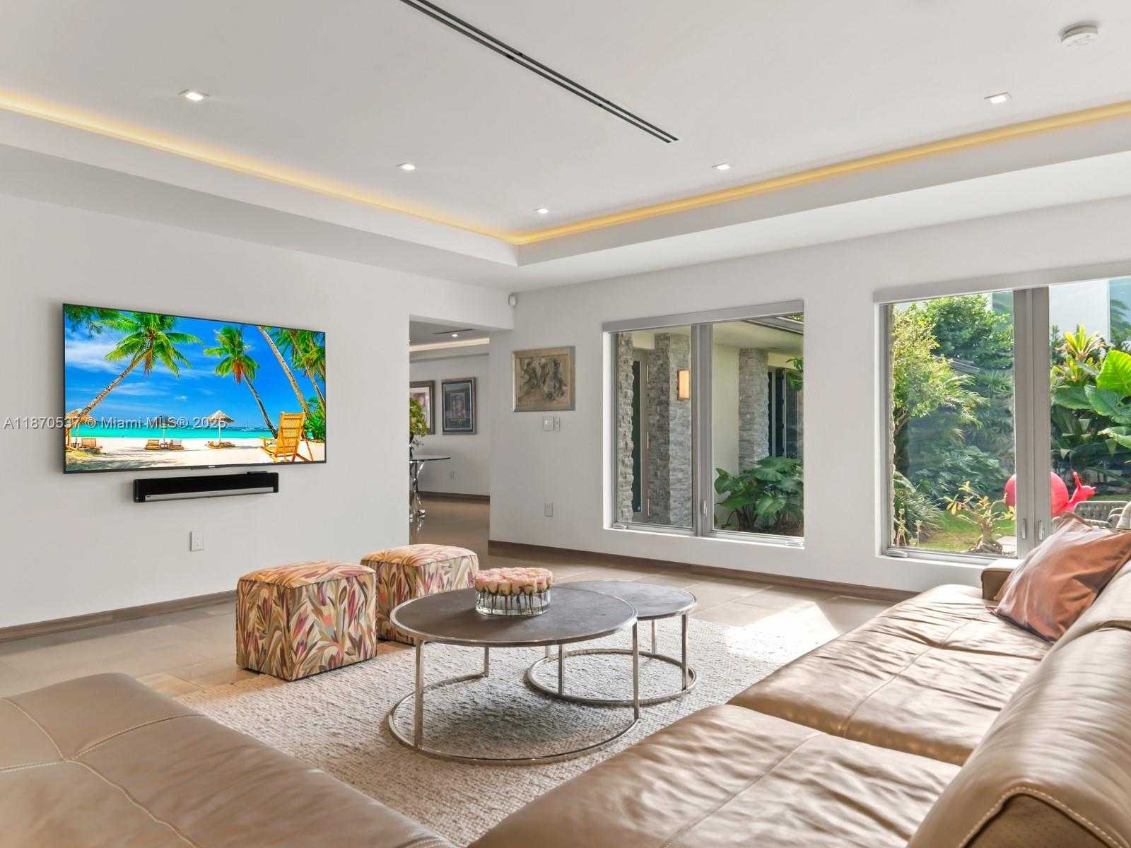 Small Image of 9301 NORTH BAYSHORE DR, Miami Shores Number 43