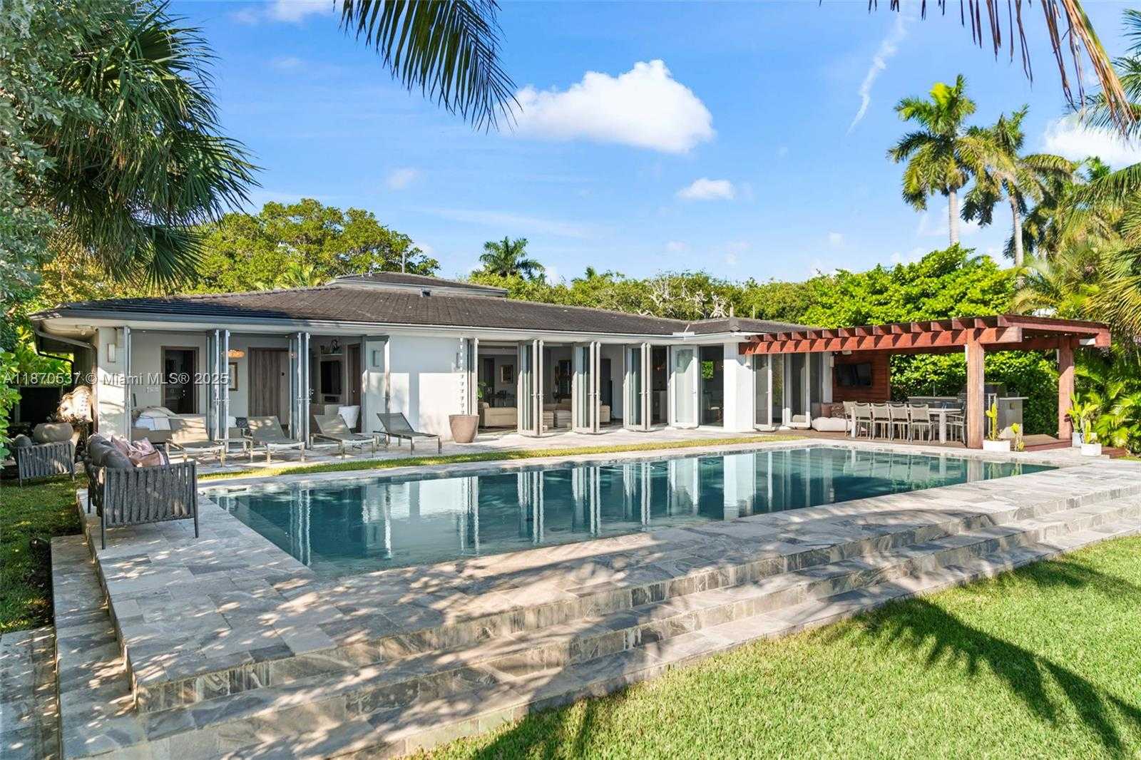 Small Image of 9301 NORTH BAYSHORE DR, Miami Shores Number 49