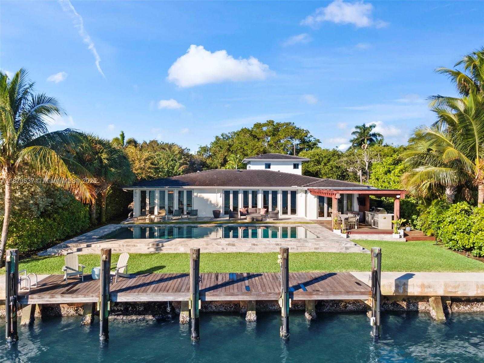 Small Image of 9301 NORTH BAYSHORE DR, Miami Shores Number 50