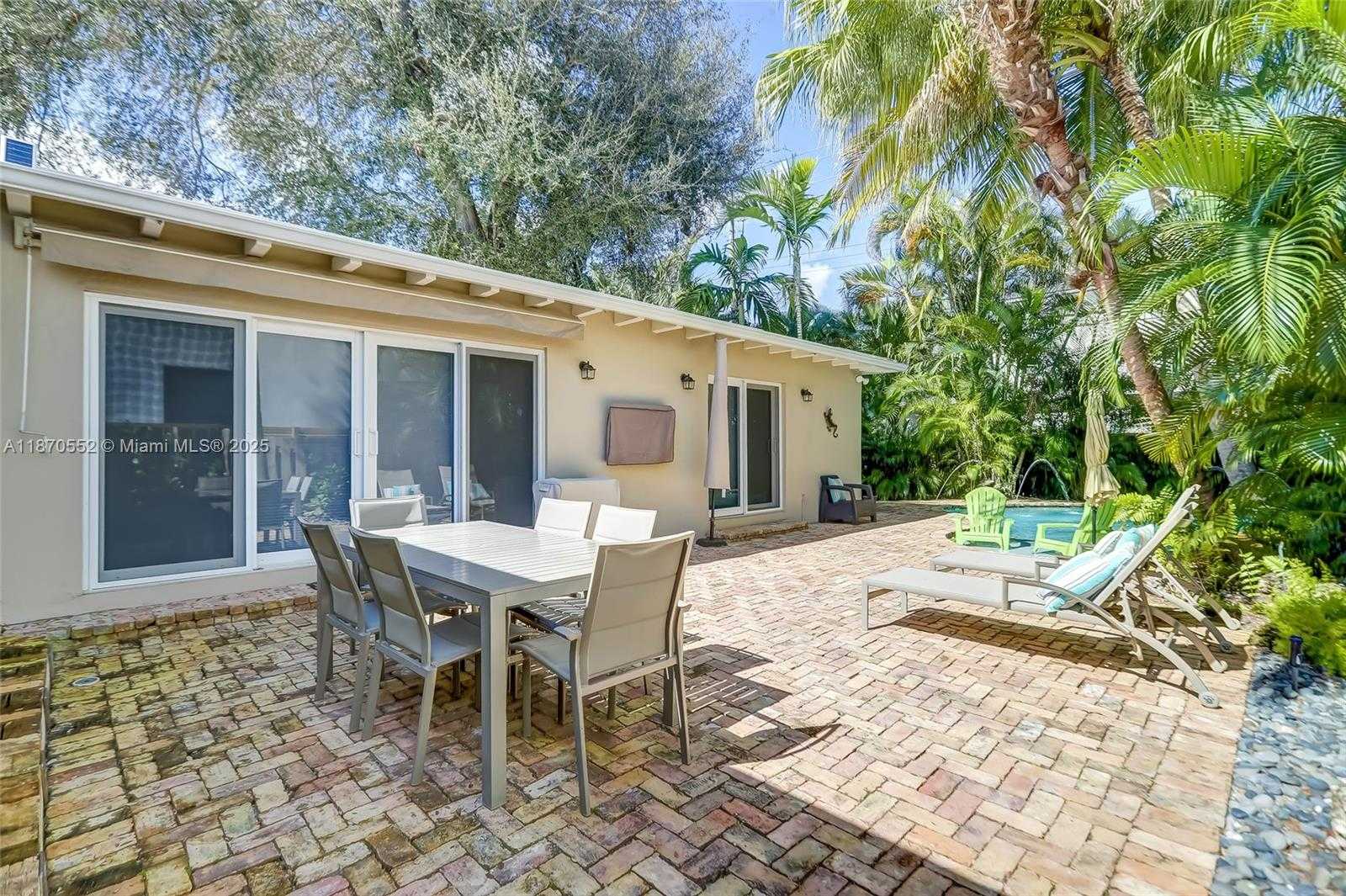 Small Image of 1625 NORTH EAST 4TH PL, Fort Lauderdale Number 13