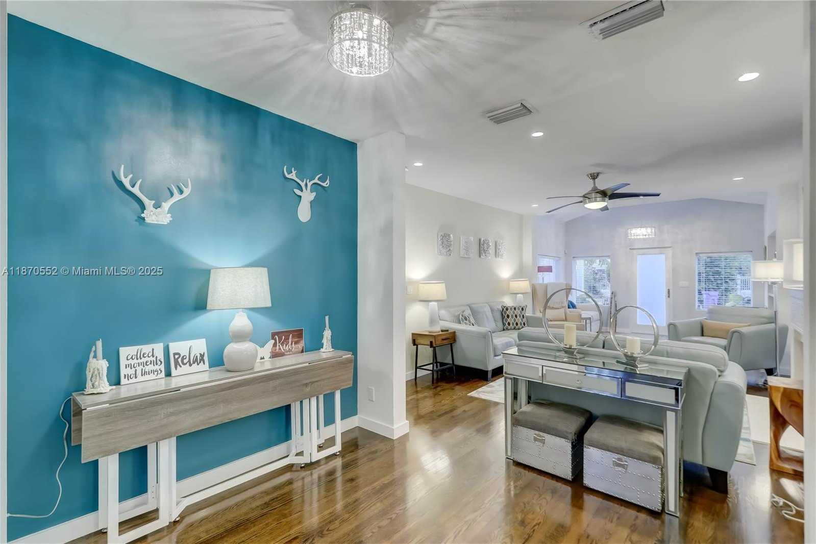 Small Image of 1625 NORTH EAST 4TH PL, Fort Lauderdale Number 15