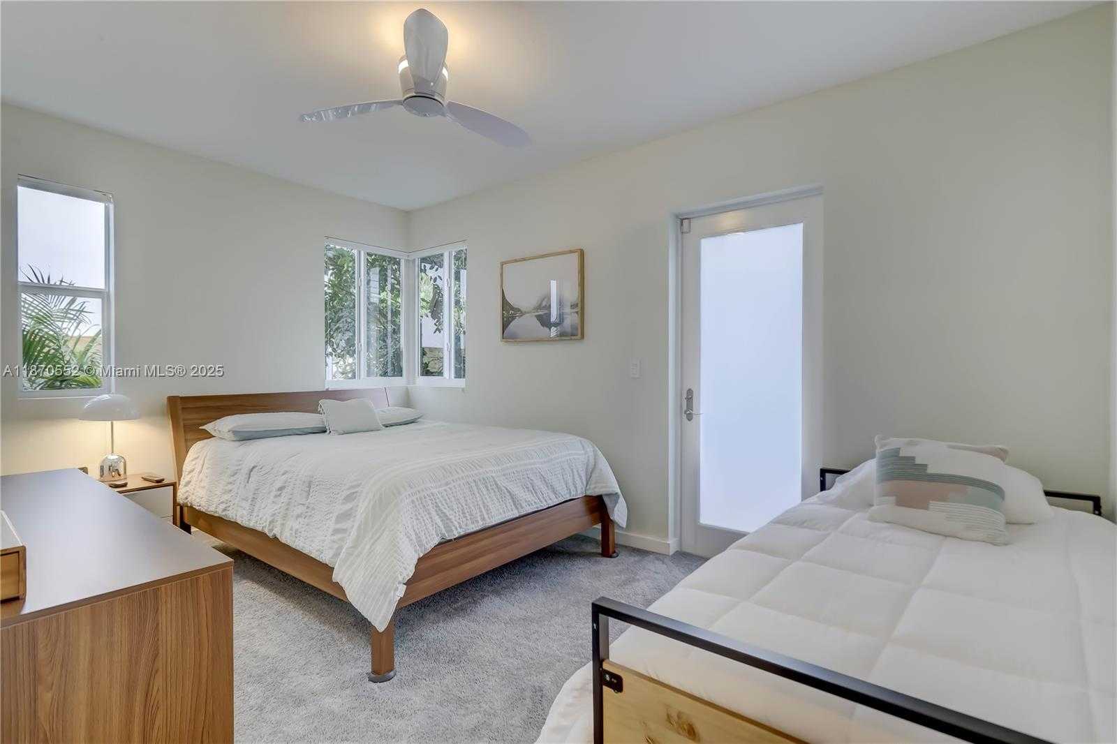 Small Image of 1625 NORTH EAST 4TH PL, Fort Lauderdale Number 25