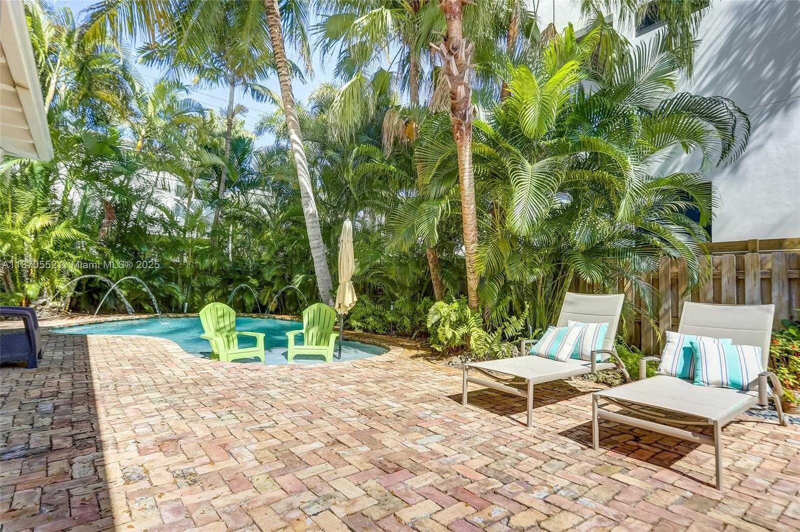 Small Image of 1625 NORTH EAST 4TH PL, Fort Lauderdale Number 4
