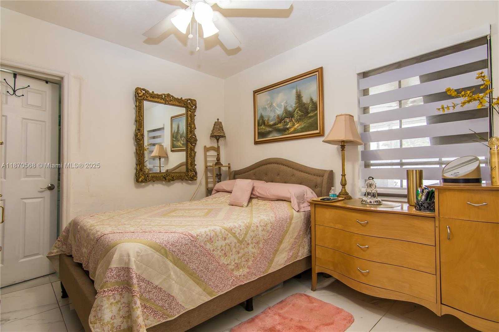 Small Image of 943 WEST 64TH PL, Hialeah Number 21