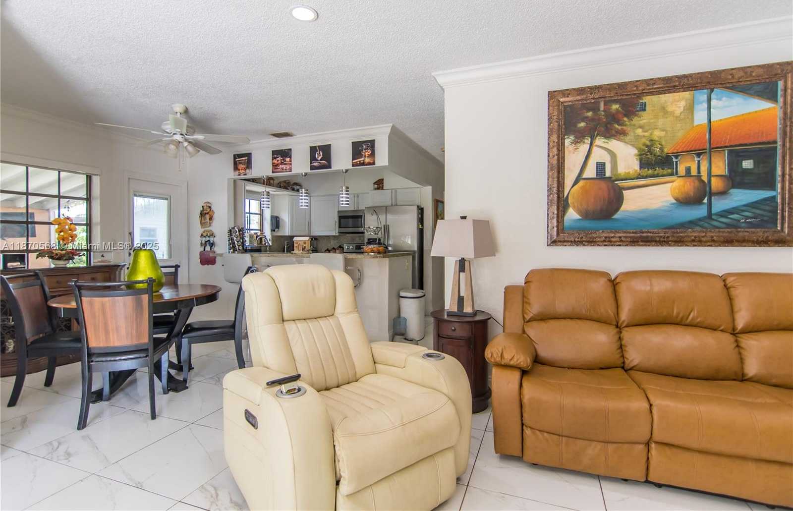 Small Image of 943 WEST 64TH PL, Hialeah Number 5
