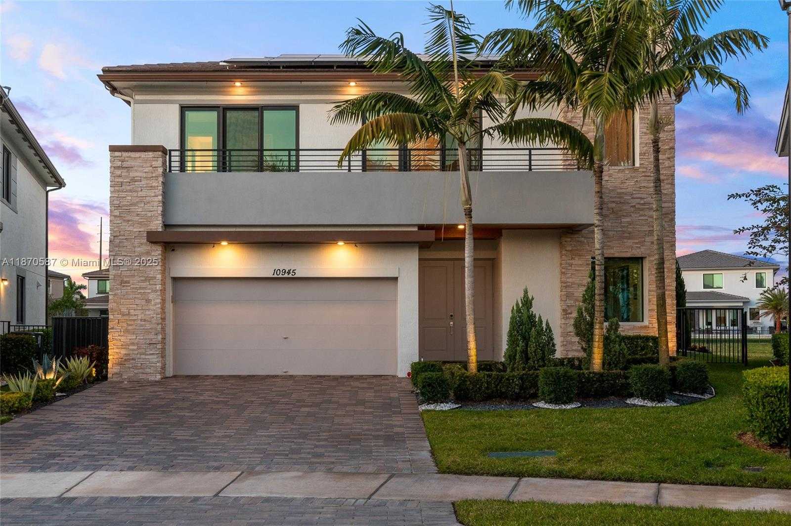 Small Image of 10945 WINDWARD ST, Parkland Number 11