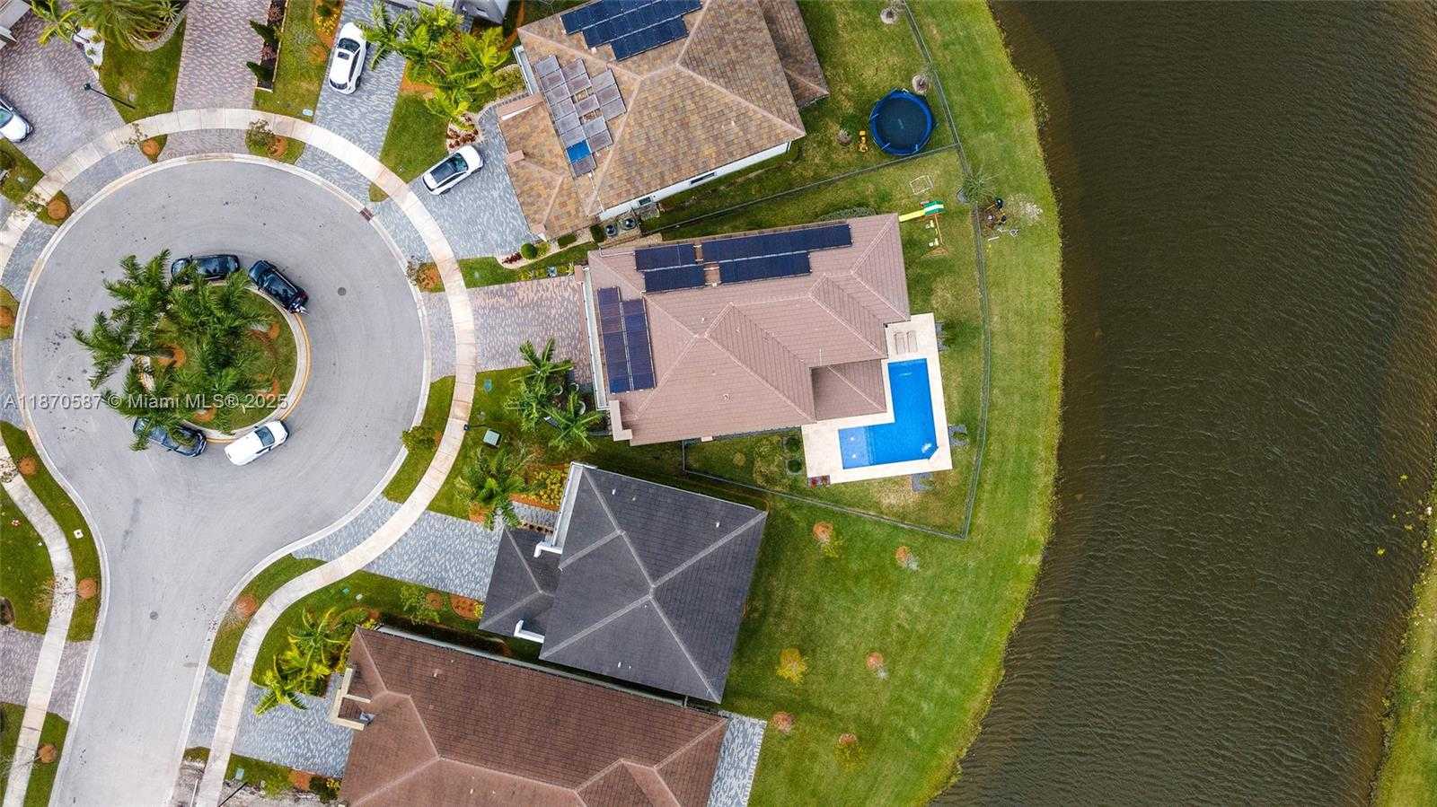 Small Image of 10945 WINDWARD ST, Parkland Number 15