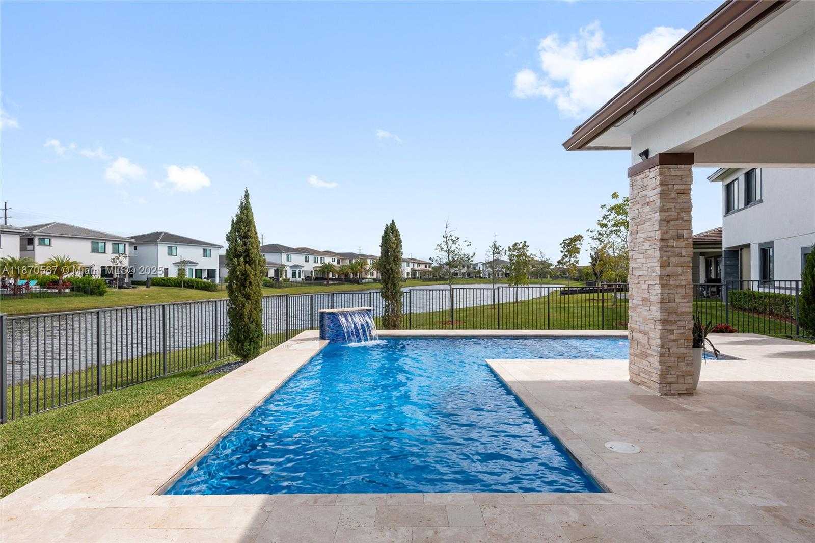 Small Image of 10945 WINDWARD ST, Parkland Number 20