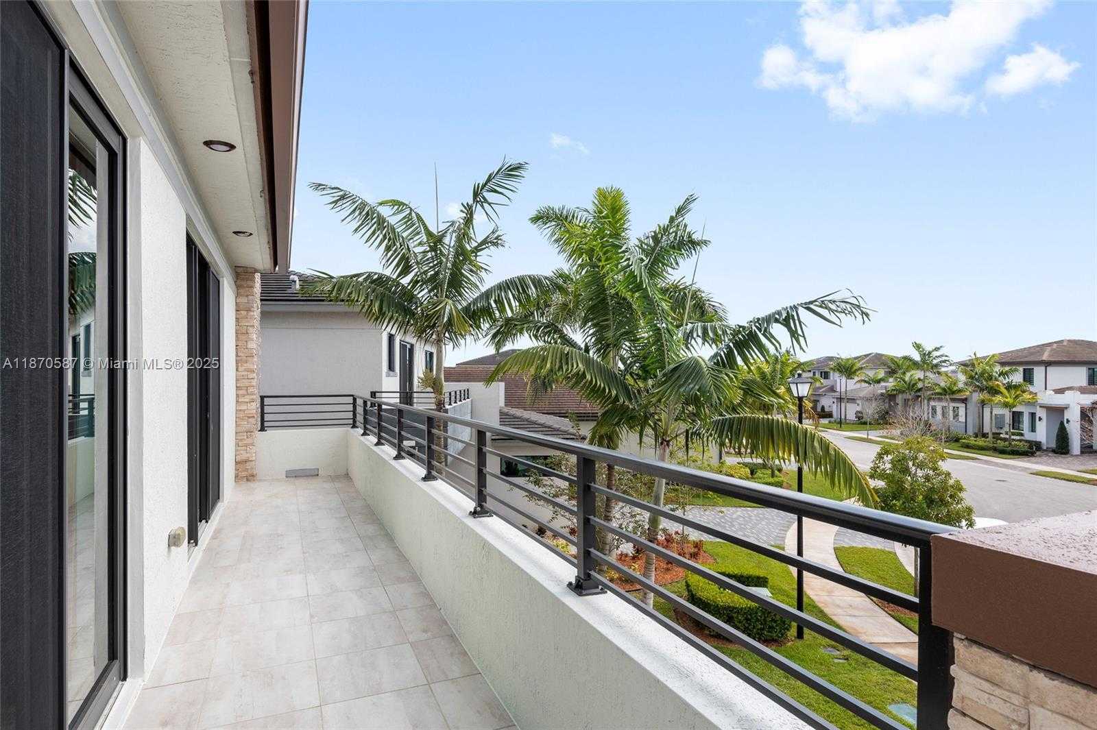 Small Image of 10945 WINDWARD ST, Parkland Number 24