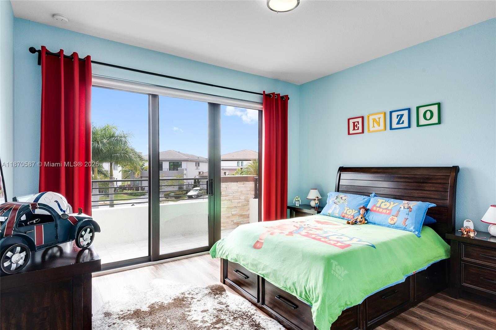 Small Image of 10945 WINDWARD ST, Parkland Number 28
