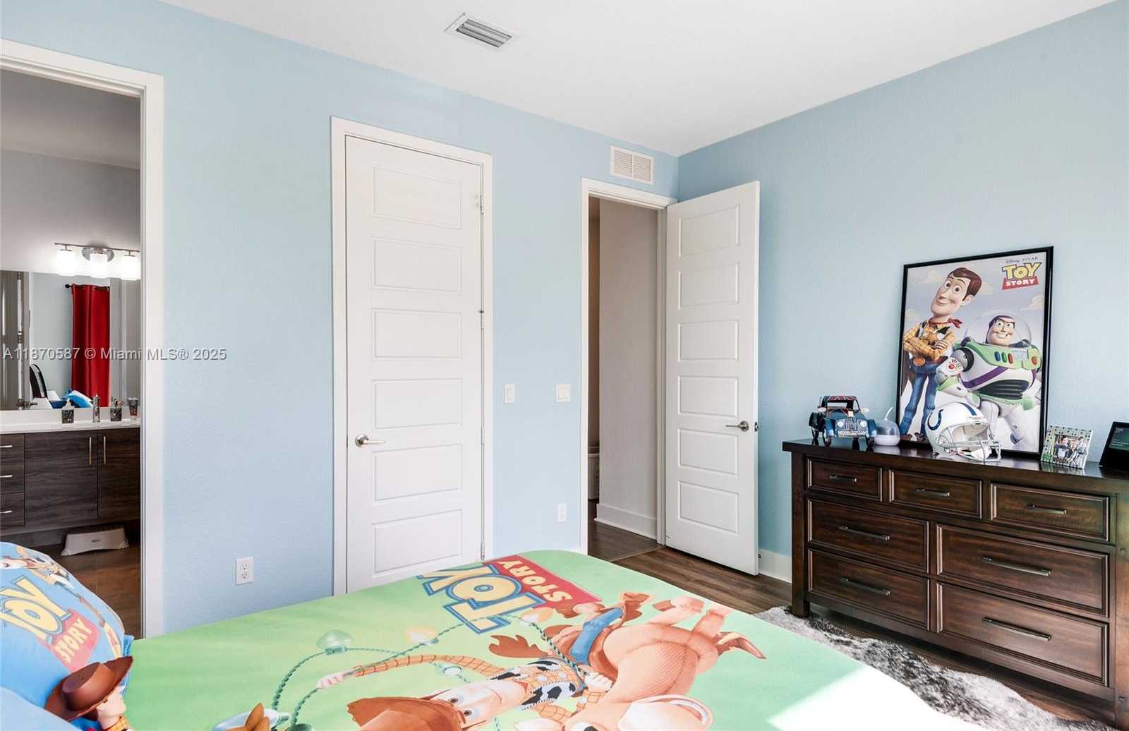 Small Image of 10945 WINDWARD ST, Parkland Number 29