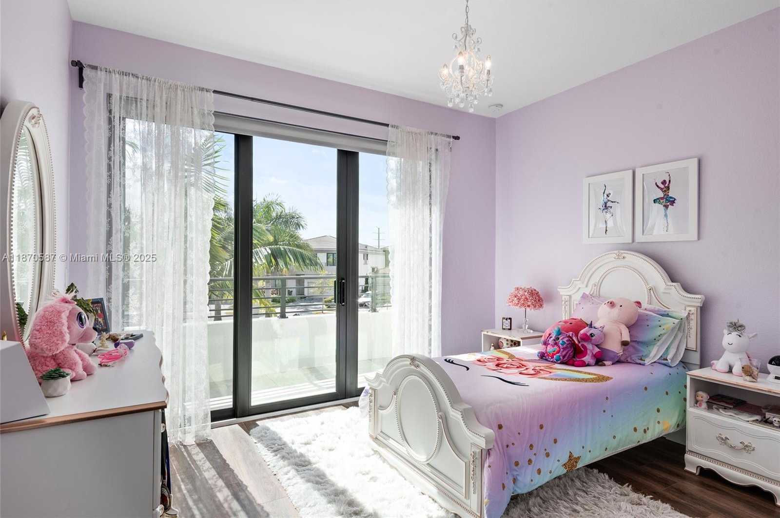 Small Image of 10945 WINDWARD ST, Parkland Number 31