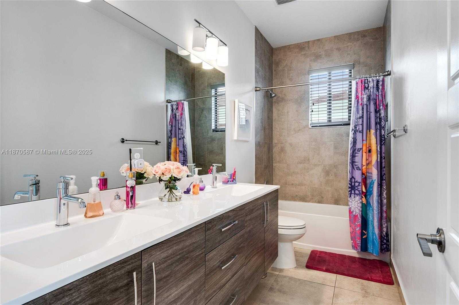 Small Image of 10945 WINDWARD ST, Parkland Number 33