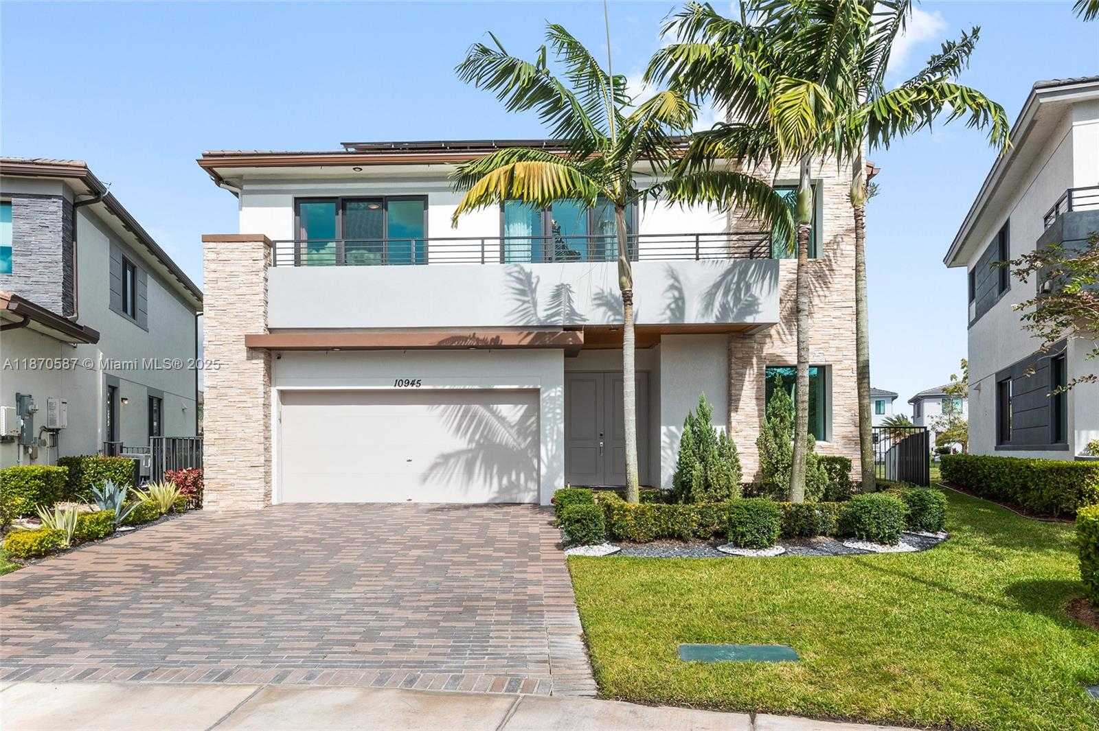 Small Image of 10945 WINDWARD ST, Parkland Number 4