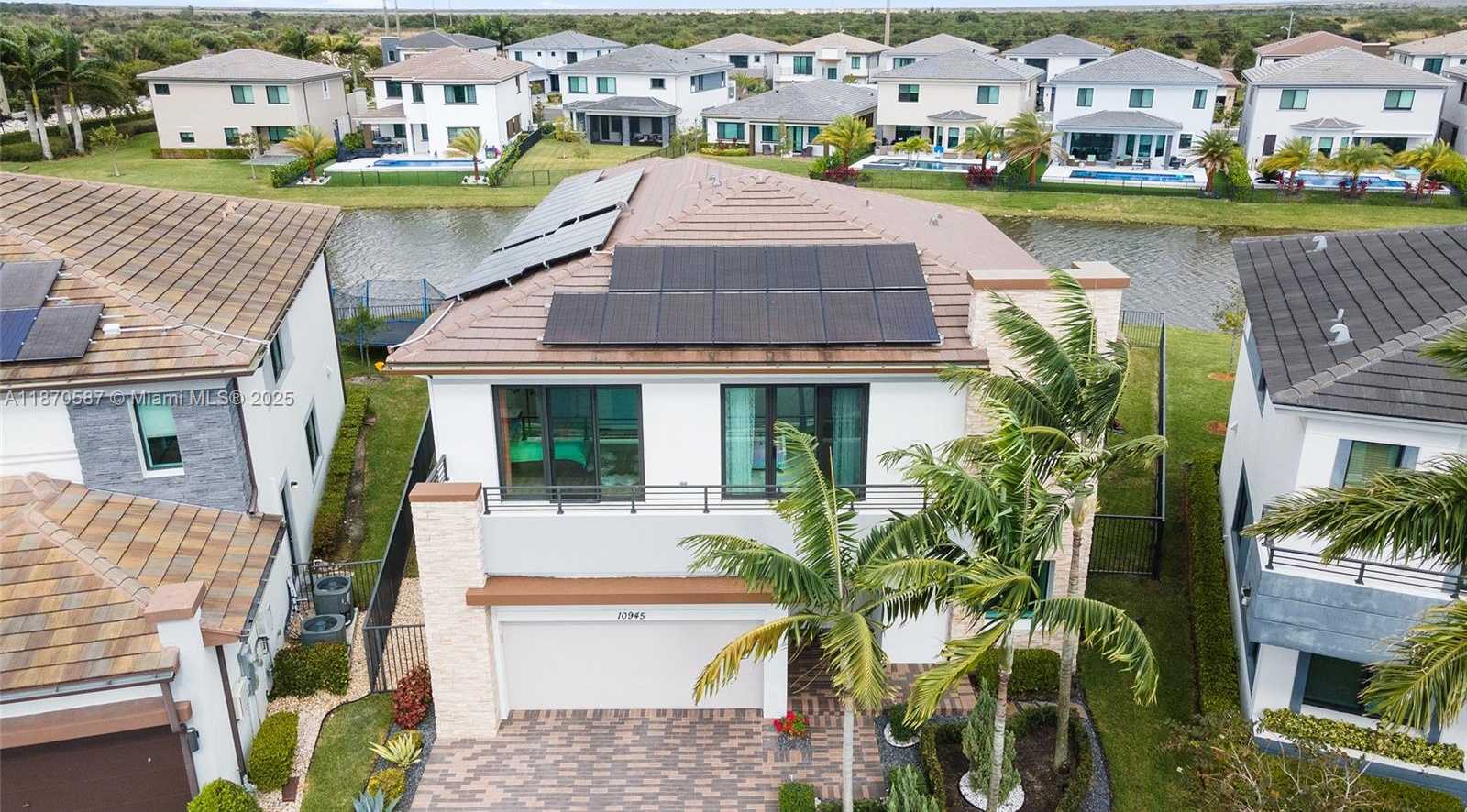 Small Image of 10945 WINDWARD ST, Parkland Number 5