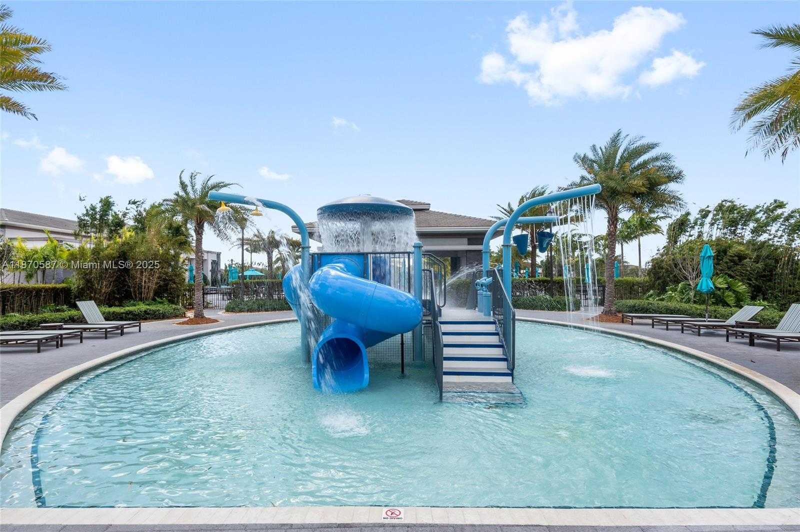 Small Image of 10945 WINDWARD ST, Parkland Number 67