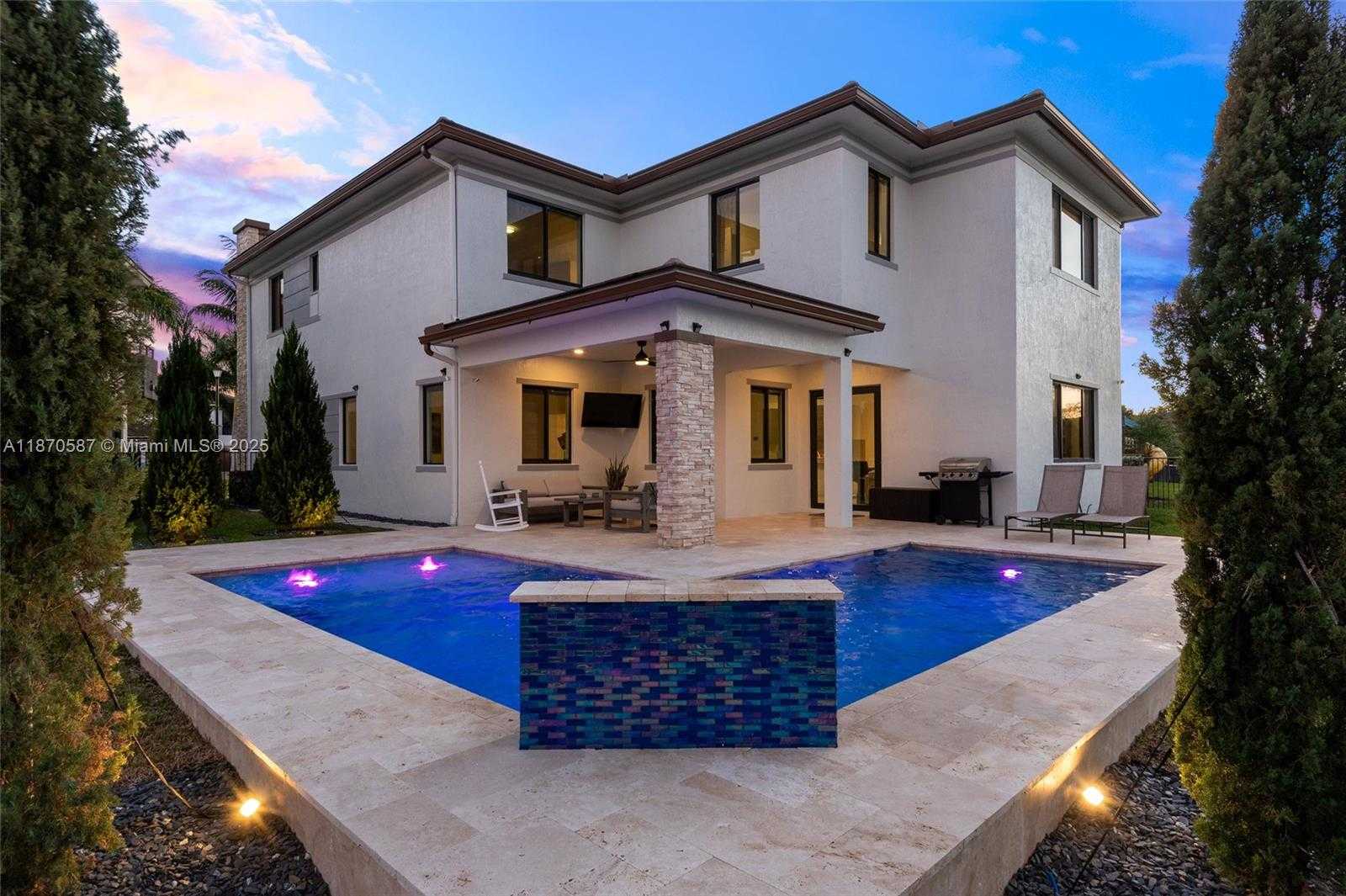 Small Image of 10945 WINDWARD ST, Parkland Number 75