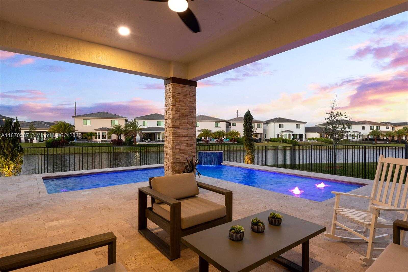 Small Image of 10945 WINDWARD ST, Parkland Number 77