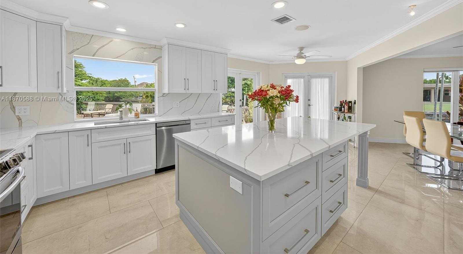 Small Image of 1733 NORTH EAST 35TH ST, Oakland Park Number 11