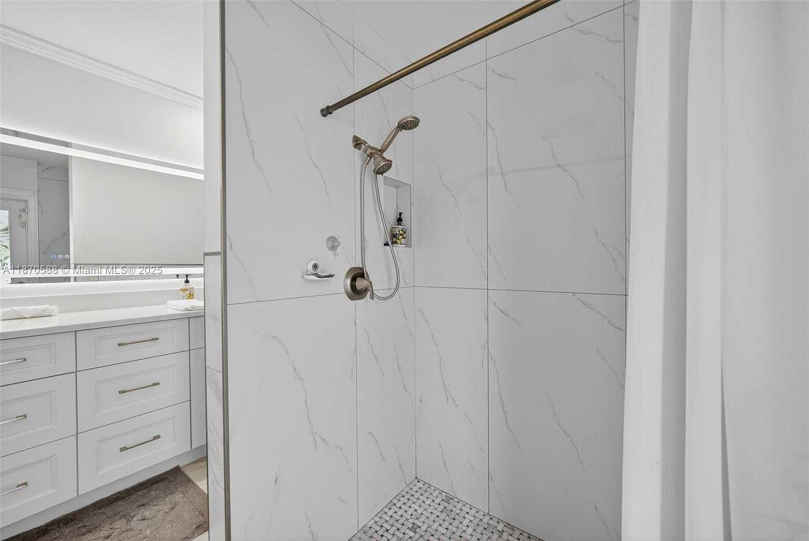 Small Image of 1733 NORTH EAST 35TH ST, Oakland Park Number 22