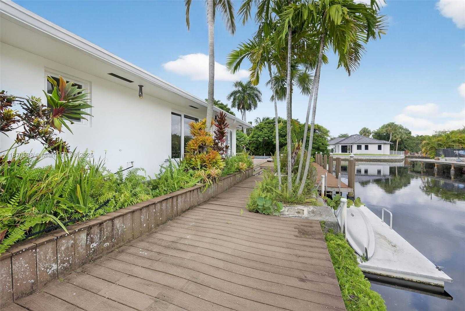 Small Image of 1733 NORTH EAST 35TH ST, Oakland Park Number 32