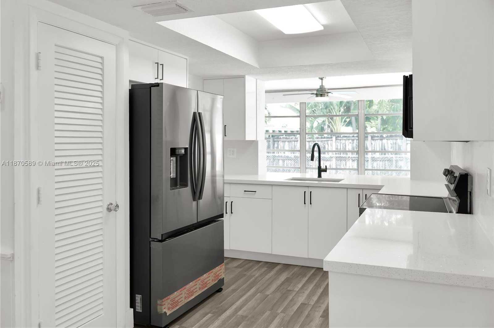 Small Image of 1600 NORTH 74TH TER, Hollywood Number 11