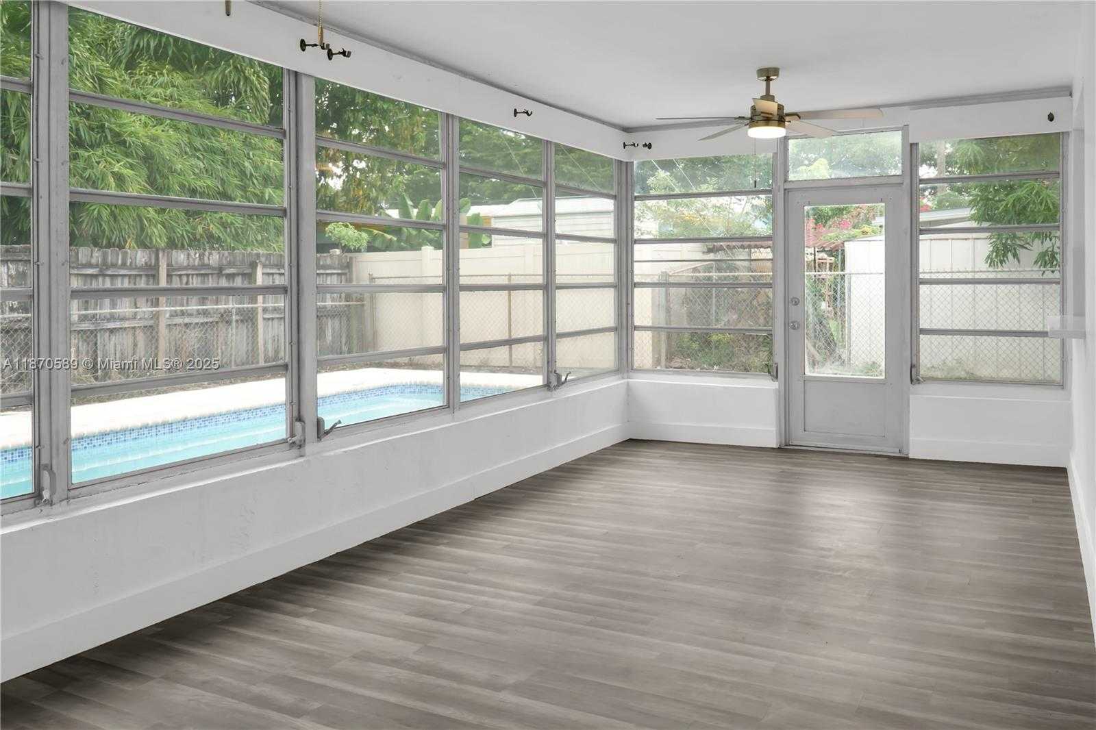 Small Image of 1600 NORTH 74TH TER, Hollywood Number 37