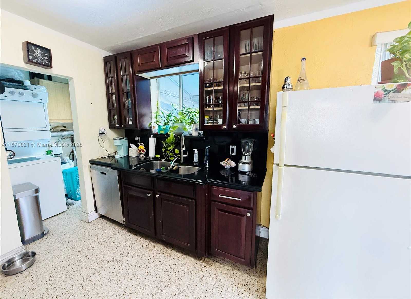Small Image of 1158 WEST 24TH ST, Hialeah Number 10
