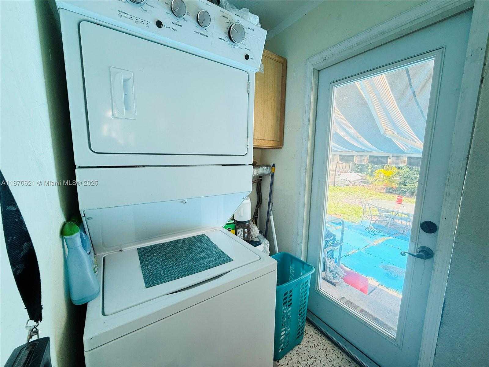 Small Image of 1158 WEST 24TH ST, Hialeah Number 11