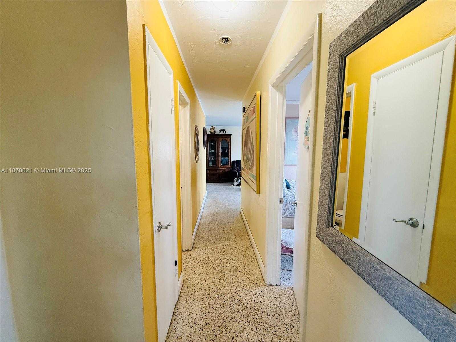 Small Image of 1158 WEST 24TH ST, Hialeah Number 23