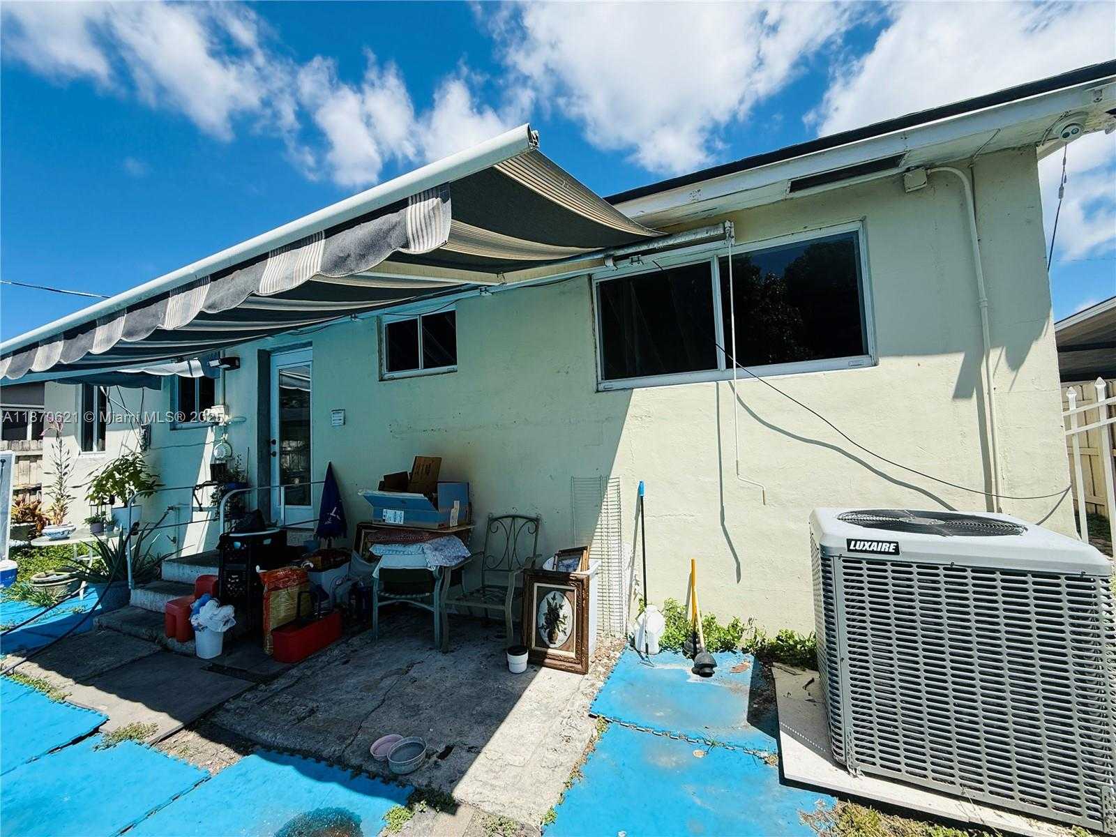 Small Image of 1158 WEST 24TH ST, Hialeah Number 25