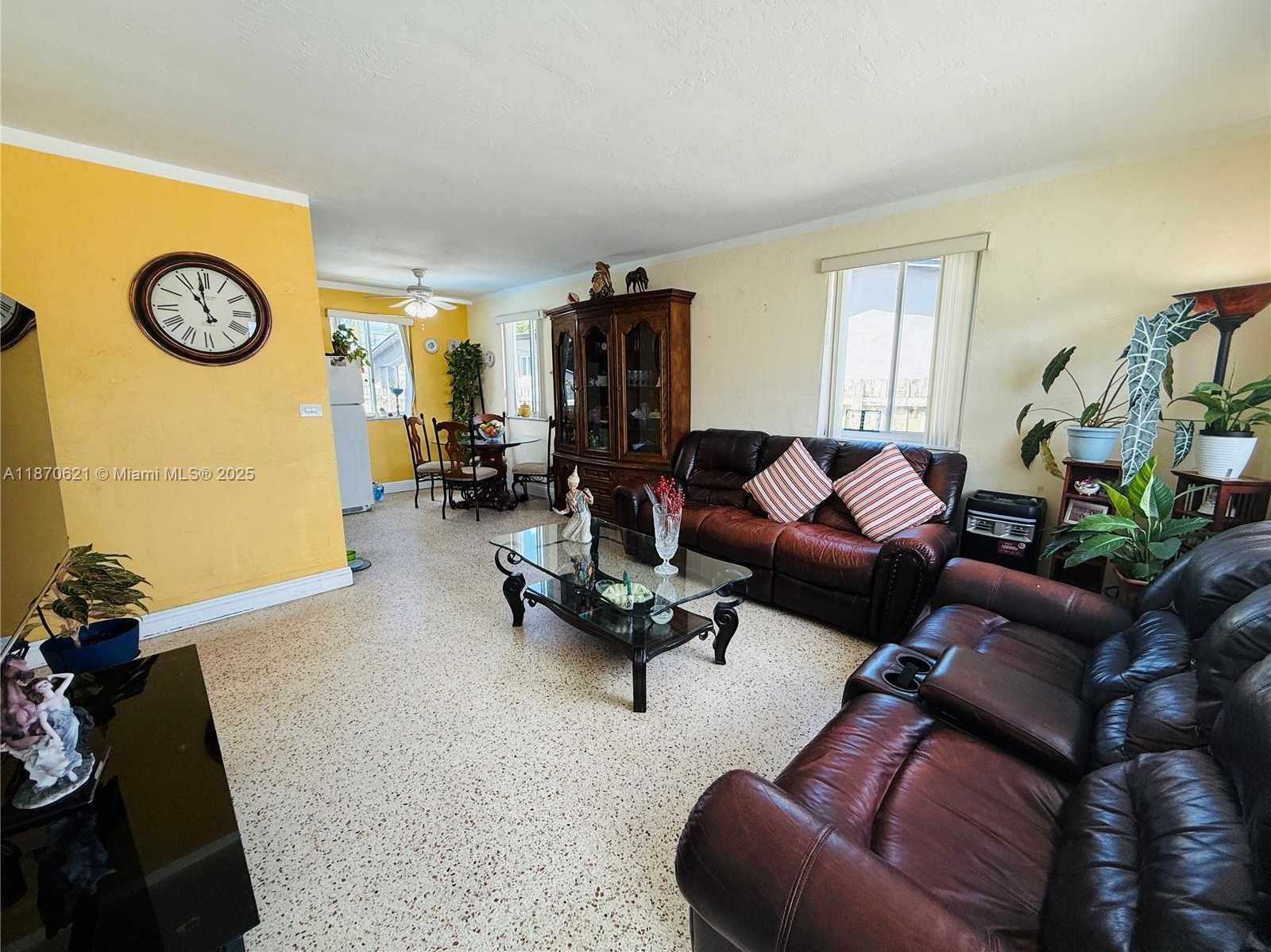 Small Image of 1158 WEST 24TH ST, Hialeah Number 4