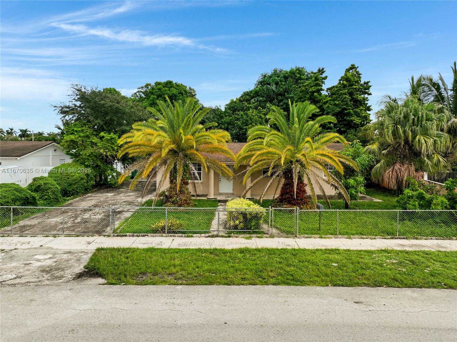 Small Image of 4215 NORTH WEST 197TH ST, Miami Gardens Number 24