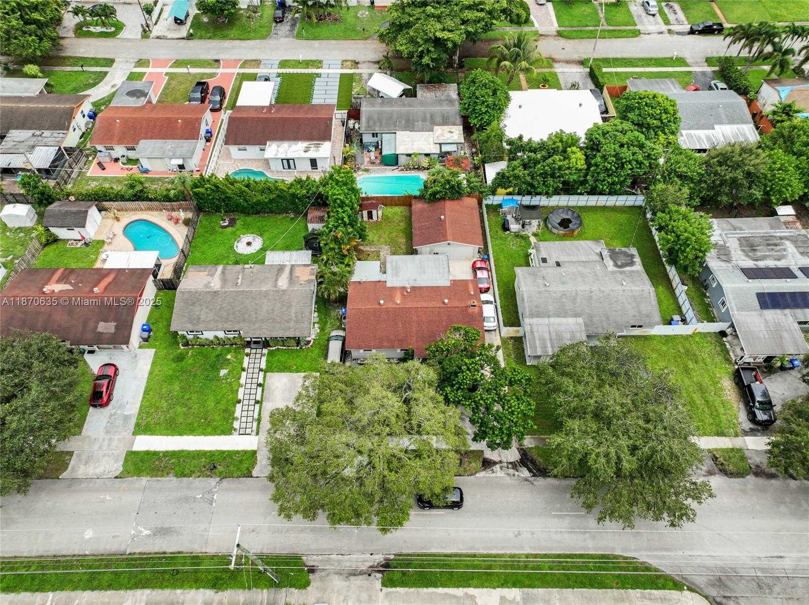 Small Image of 4215 NORTH WEST 197TH ST, Miami Gardens Number 29