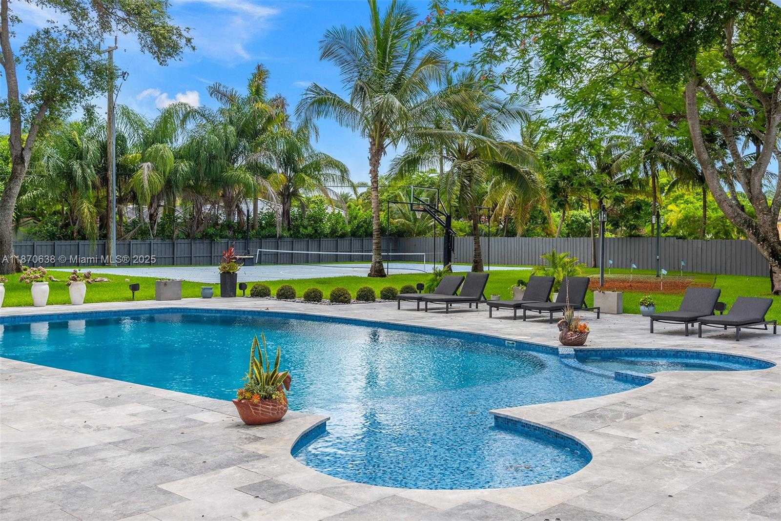 Small Image of 13600 SOUTH WEST 67TH AVE, Palmetto Bay Number 13