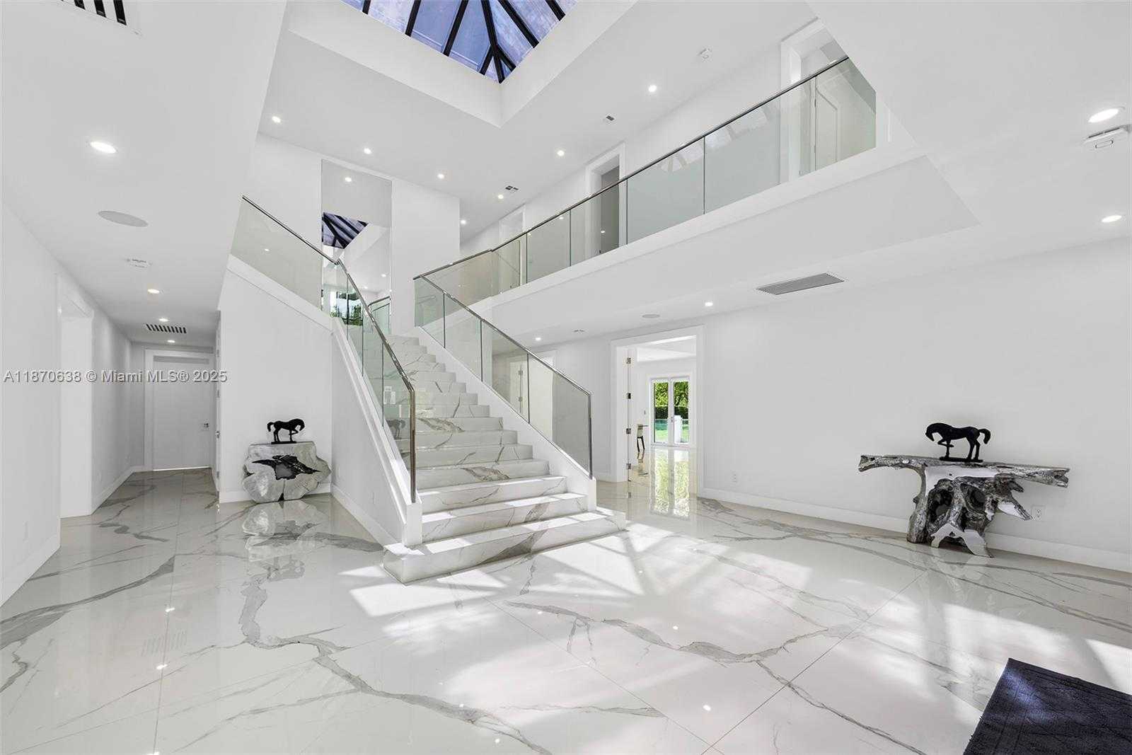 Small Image of 13600 SOUTH WEST 67TH AVE, Palmetto Bay Number 5