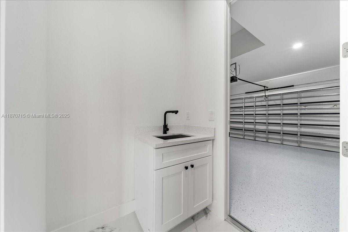 Small Image of 3123 NW 18TH AVE, Cape Coral Number 22