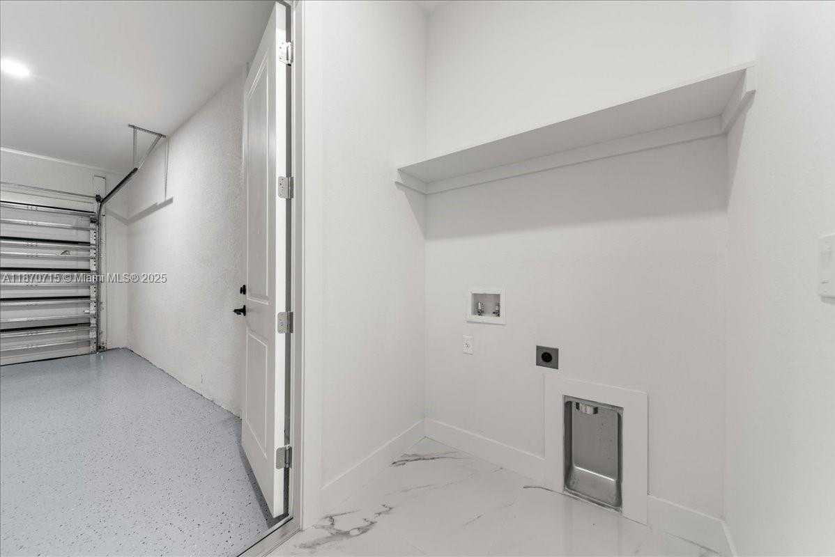 Small Image of 3123 NW 18TH AVE, Cape Coral Number 23
