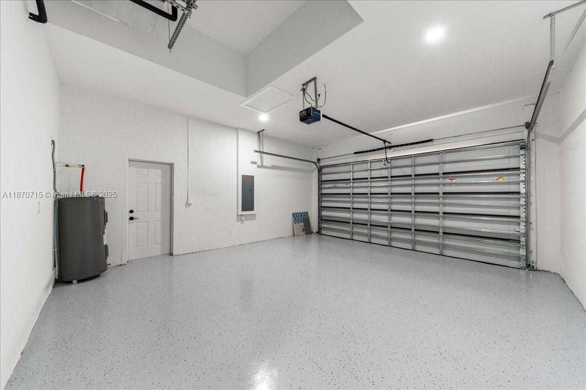 Small Image of 3123 NW 18TH AVE, Cape Coral Number 24